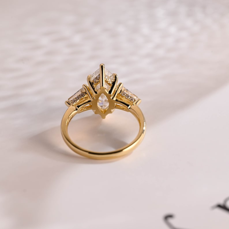 Stunning 1.0 - 2.0 CT Marquise Moissanite Engagement Ring with Three Stone and Hidden Halo Design 5