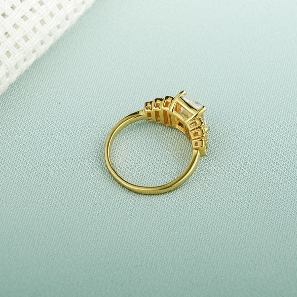 Stunning 1.0 - 2.0 CT Emerald Moissanite Engagement Ring With Cluster Design 10