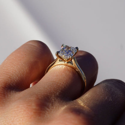 Stunning 2.60 CT Radiant Moissanite Engagement Ring with Solitaire Design 3