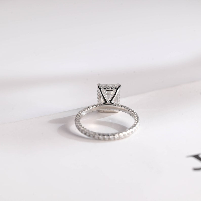 Stunning 1.0 - 2.0 CT Emerald Moissanite Engagement Ring with Hidden Halo Design 5
