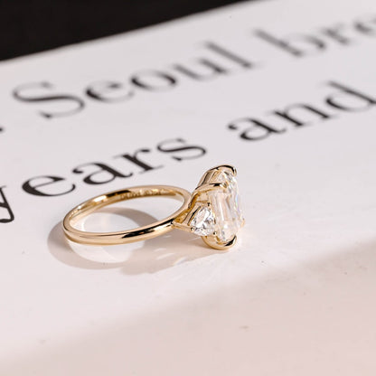 Stunning 1.0 - 2.0 CT Emerald Moissanite Engagement Ring with Three Stone Design 9