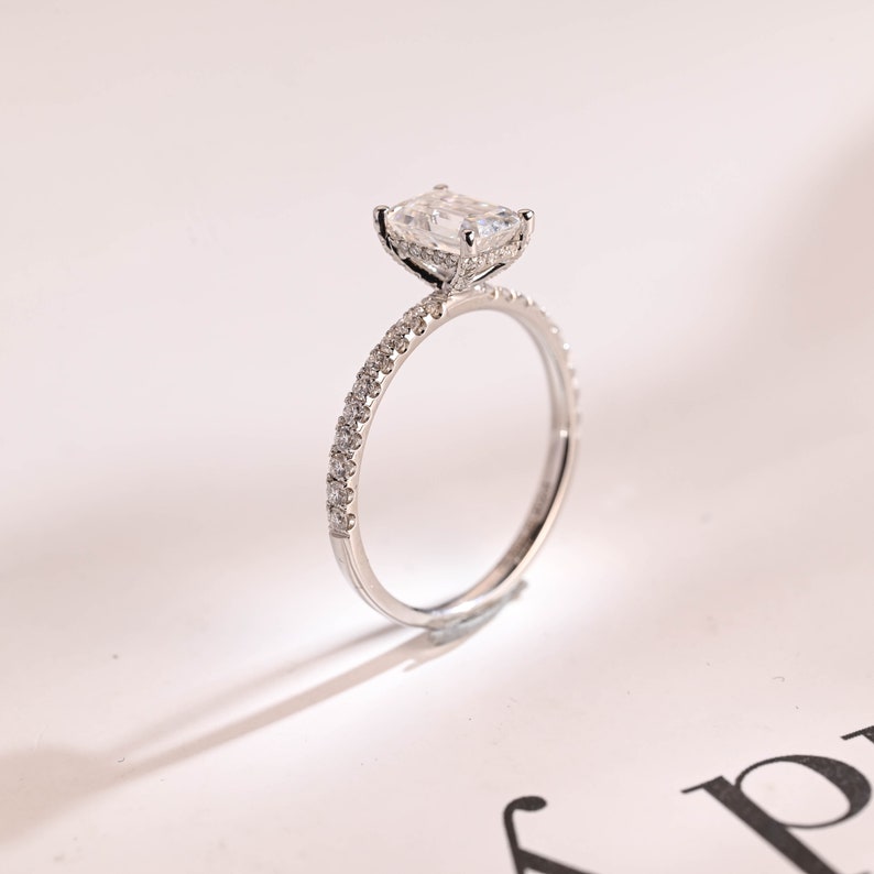 Stunning 1.0 - 2.0 CT Emerald Moissanite Engagement Ring With Hidden Halo Design 7