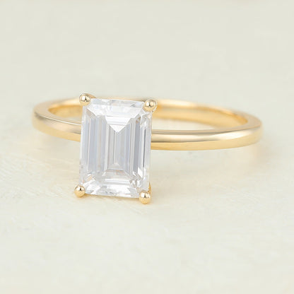 1.6 CT Emerald Solitaire Moissanite Engagement Ring