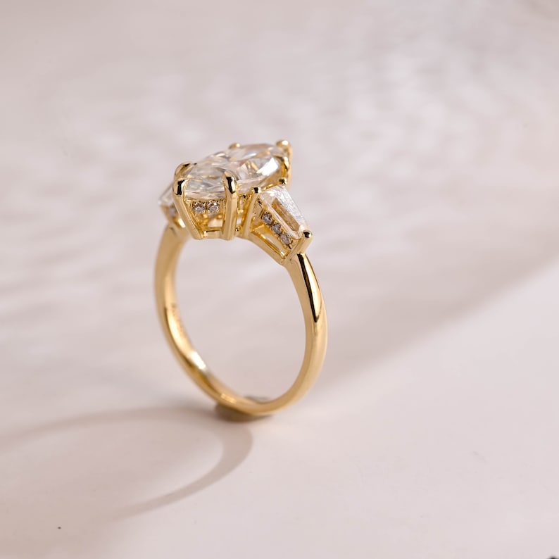 Stunning 1.0 - 2.0 CT Marquise Moissanite Engagement Ring with Three Stone and Hidden Halo Design 7