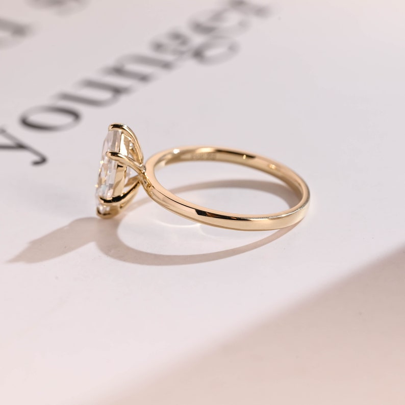 Stunning 1.0 - 2.0 CT Marquise Moissanite Engagement Ring with Solitaire Design 7