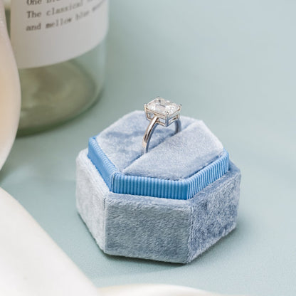 Stunning 1.0 - 2.0 CT Emerald Moissanite Engagement Ring with Solitaire Design 6