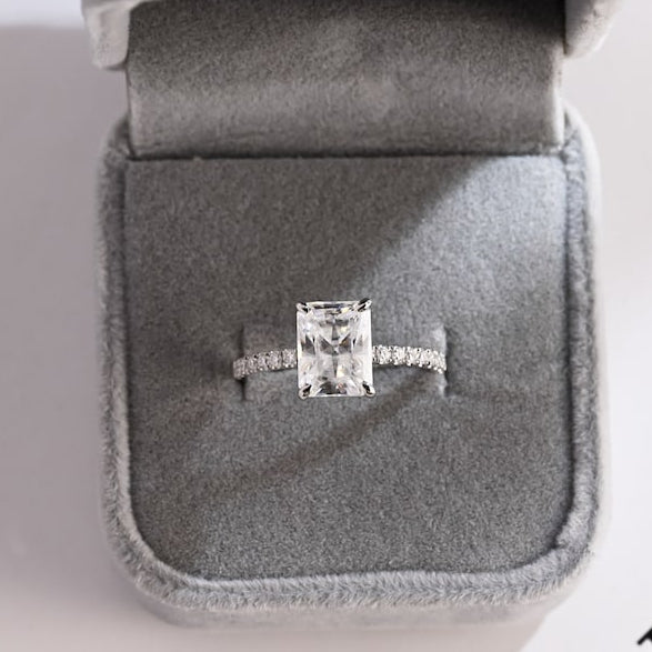 Stunning 1.0 - 2.0 CT Emerald Moissanite Engagement Ring With Hidden Halo Design 8