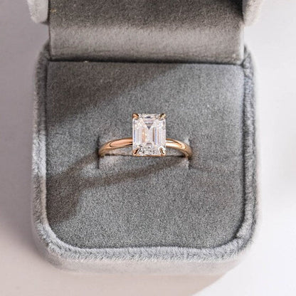 Stunning 1.0 - 2.0 CT Emerald Moissanite Engagement Ring with Solitaire Design 6