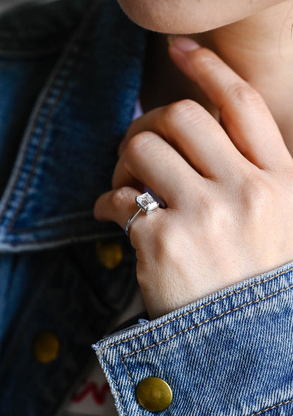 Stunning 1.0 - 2.0 CT Emerald Moissanite Engagement Ring with Solitaire Design 6