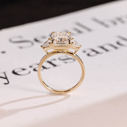 Stunning 1.0 - 2.0 CT Emerald Moissanite Engagement Ring with Three Stone Design 8