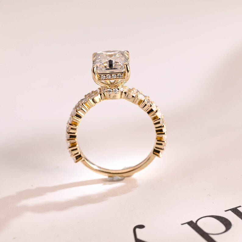Stunning 1.0 - 2.0 CT Radiant Moissanite Engagement Ring with Pave & Hidden Halo Design 8