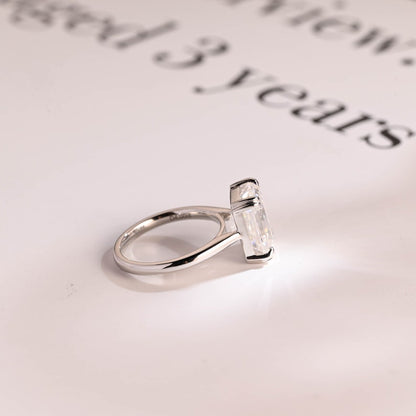 Stunning 1.0 - 2.0 CT Emerald Moissanite Engagement Ring With Cathedral Design 9