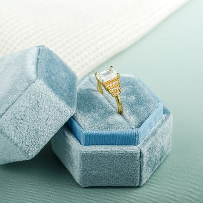 Stunning 1.0 - 2.0 CT Emerald Moissanite Engagement Ring With Cluster Design 3