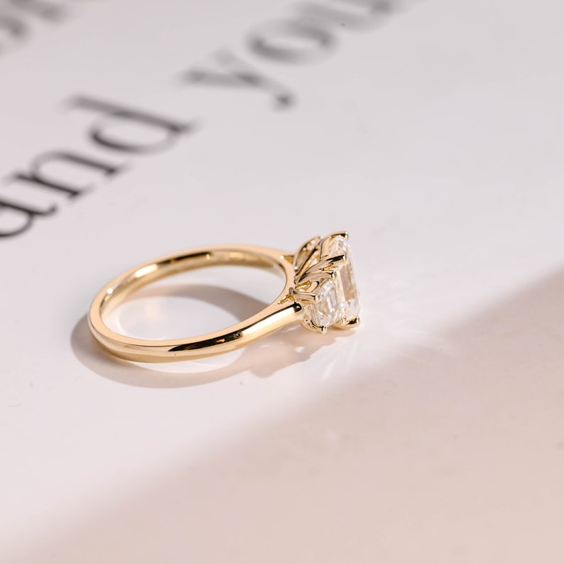 Stunning 1.0 - 2.0 CT Emerald Moissanite Engagement Ring with Three Stone Design 7