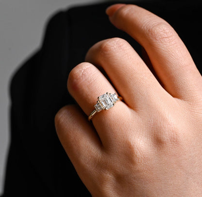 Stunning 1.0 - 2.0 CT Emerald Moissanite Engagement Ring with Three Stone Design 4