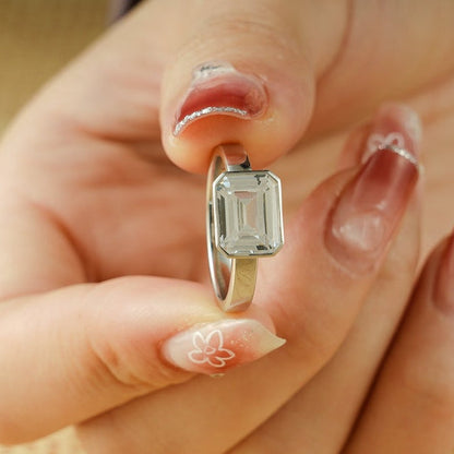 Stunning 1.0 - 2.0 CT Emerald Moissanite Engagement Ring with Bezel Design 2