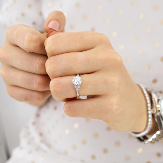 1.5 CT Round Cluster Lab Grown Diamond Engagement Ring