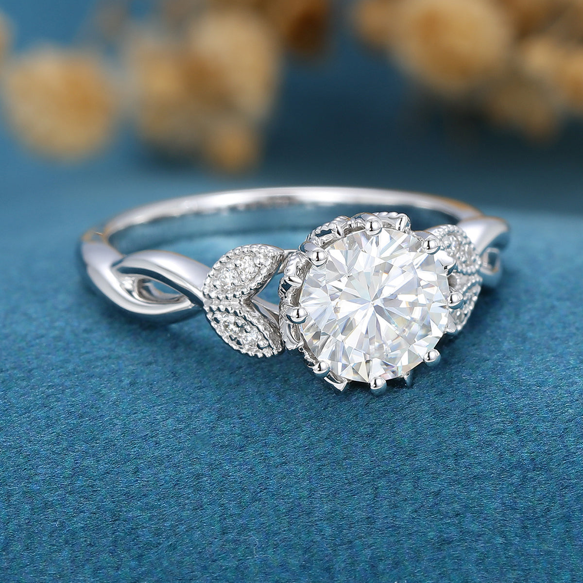 1.1 CT Round Vintage Cluster Lab Grown Diamond Engagement Ring