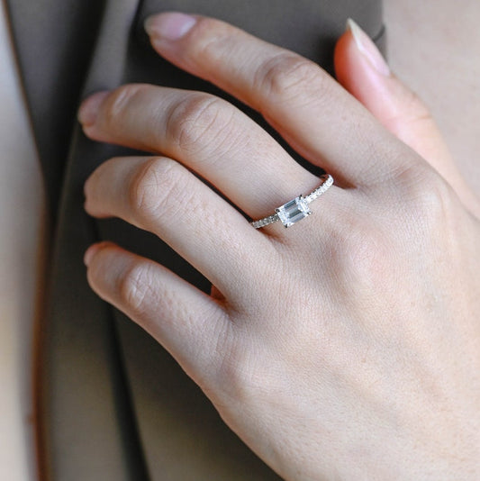 Stunning 0.5 - 1.5 CT Emerald Moissanite Engagement Ring with Pave Design 2