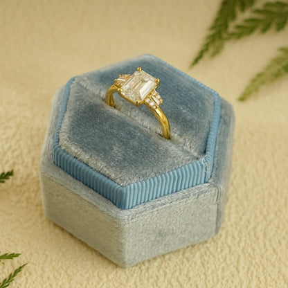 Stunning 1.0 - 2.0 CT Emerald Moissanite Engagement Ring With Cluster Design 5