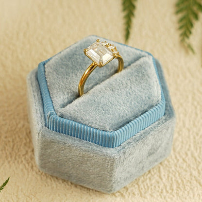 Stunning 1.0 - 2.0 CT Emerald Moissanite Engagement Ring With Cluster Design 4