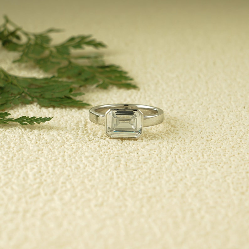 Stunning 1.0 - 2.0 CT Emerald Moissanite Engagement Ring with Bezel Design 1