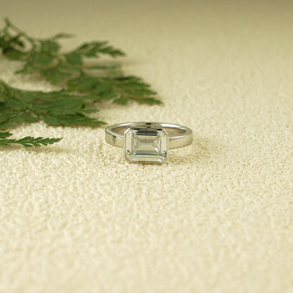 Stunning 1.0 - 2.0 CT Emerald Moissanite Engagement Ring with Bezel Design 1