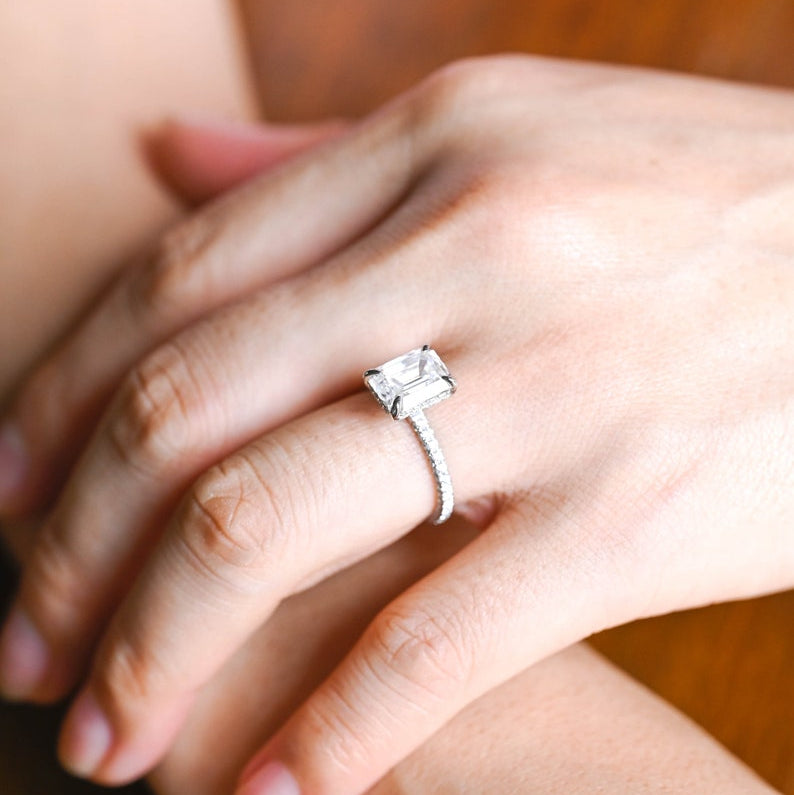 Stunning 1.0 - 2.0 CT Emerald Moissanite Engagement Ring with Hidden Halo Design 2