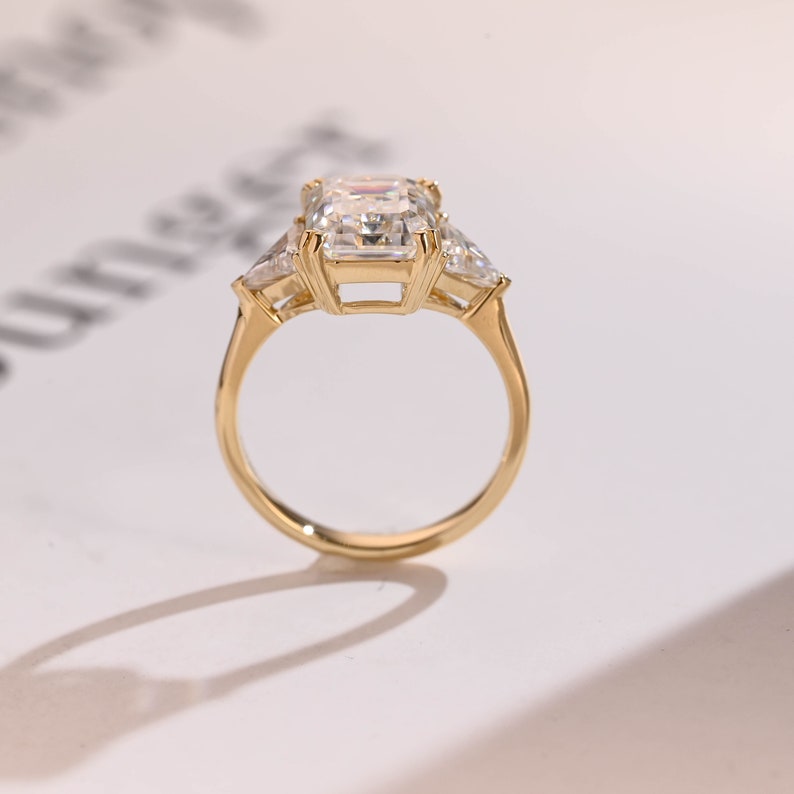 Stunning 1.0 - 2.0 CT Emerald Moissanite Engagement Ring with Three Stone Design 10
