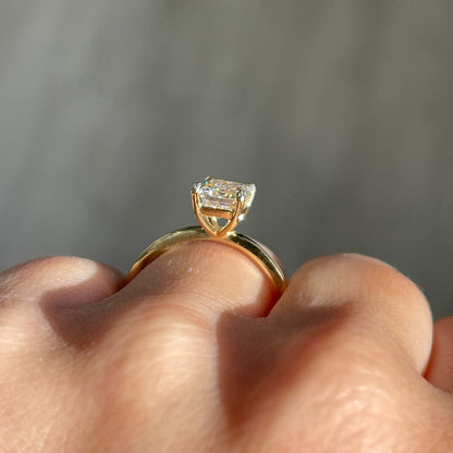 Stunning 1.80 CT Emerald Moissanite Engagement Ring with Solitaire Design 4