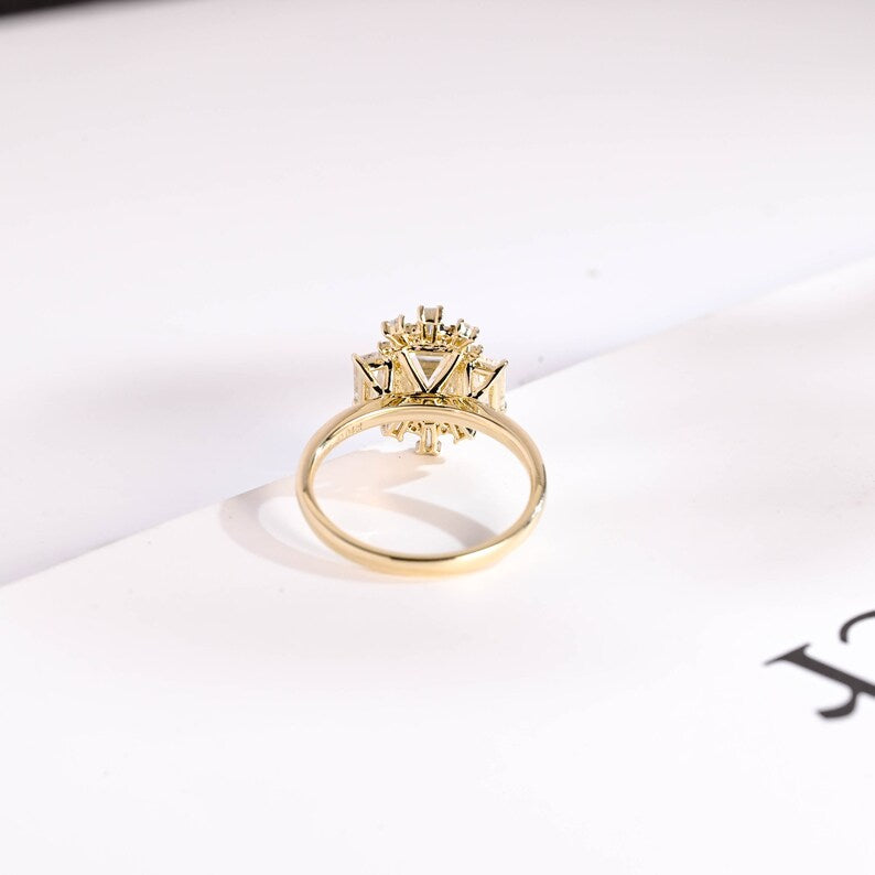 Stunning 1.0 - 2.0 CT Emerald Moissanite Engagement Ring With Cluster Design 9