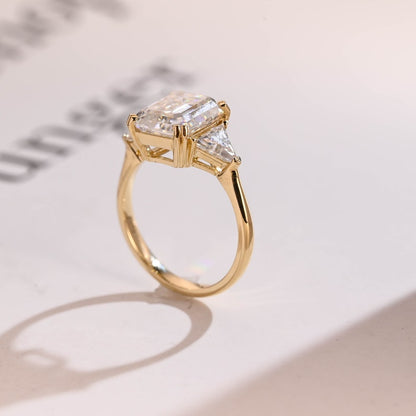 Stunning 1.0 - 2.0 CT Emerald Moissanite Engagement Ring with Three Stone Design 5