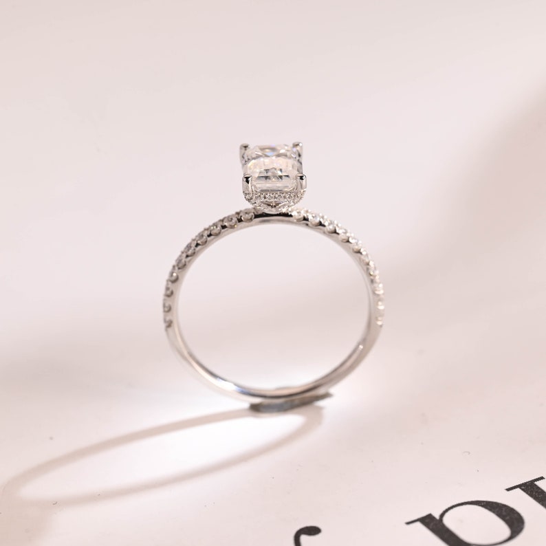 Stunning 1.0 - 2.0 CT Emerald Moissanite Engagement Ring With Hidden Halo Design 8