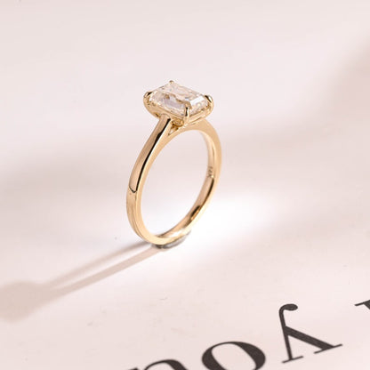 Stunning 1.0 - 2.0 CT Emerald Moissanite Engagement Ring with Solitaire Design 9