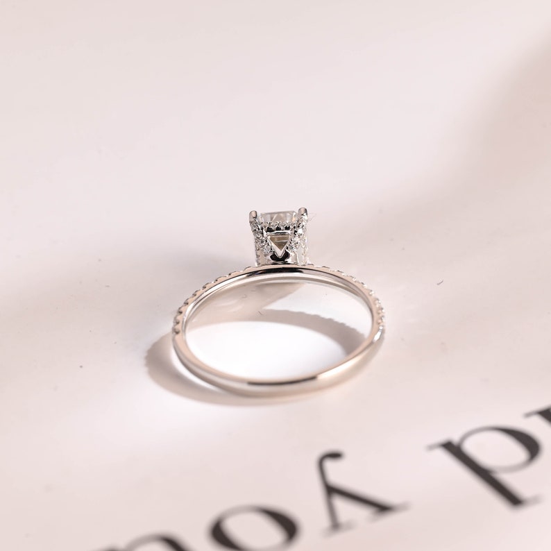 Stunning 1.0 - 2.0 CT Emerald Moissanite Engagement Ring With Hidden Halo Design 5