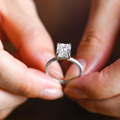 Stunning 1.0 - 2.0 CT Emerald Moissanite Engagement Ring with Hidden Halo Design 3