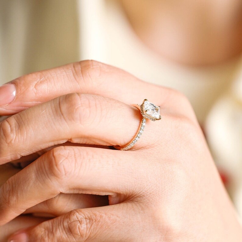 Stunning 1.0 - 2.0 CT Radiant Moissanite Engagement Ring with Pave & Hidden Halo Design 2