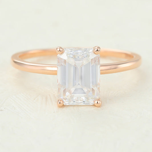 1.6 CT Emerald Solitaire Moissanite Engagement Ring